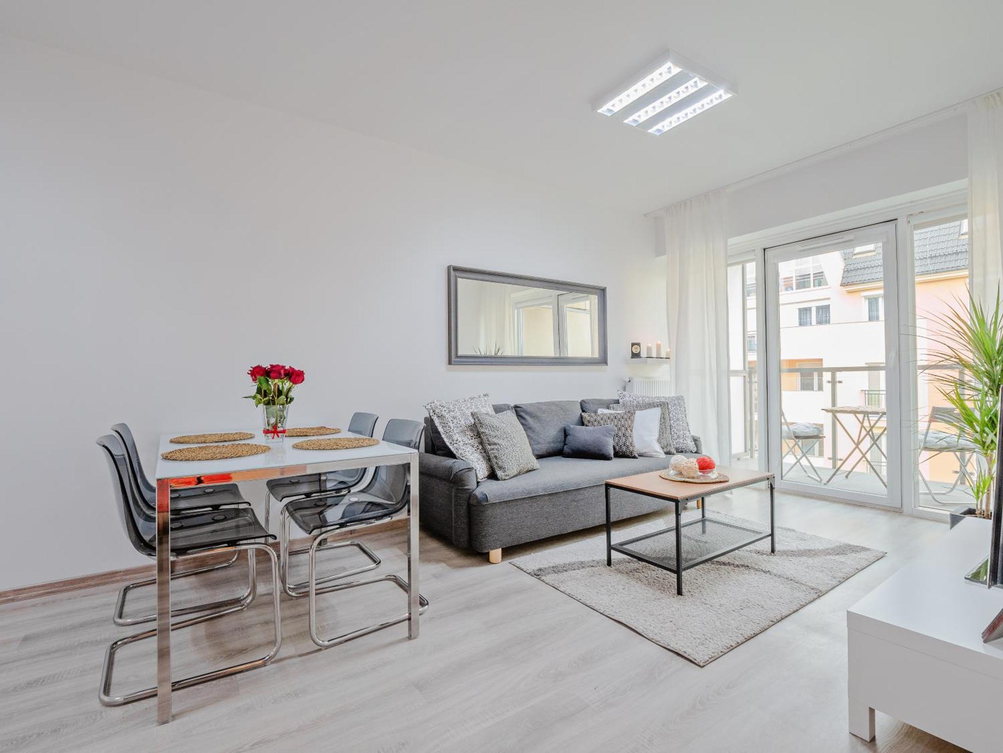 Apartamenty Homely Place 8 - Parking Poznan Bilik gambar